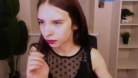 Snapshot of agnes_ray chatting on 04/07/26, 10:48 Agnes online show from 04/07/26, 10:48