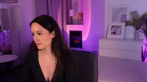 Snapshot of agnes_sky chatting on 11/30/25, 11:20 Agnes online show from 11/30/25, 11:20