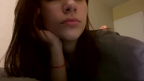 Snapshot of agnes_your chatting on 04/01/26, 10:18 Agnes online show from 04/01/26, 10:18