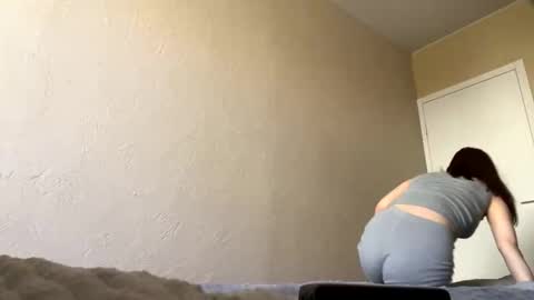 Snapshot of agness____ chatting on 09/25/25, 09:35 agness____ online show from 09/25/25, 09:35