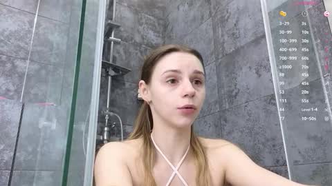 Snapshot of agnessi_ chatting on 10/19/25, 05:19 agnessi_ online show from 10/19/25, 05:19
