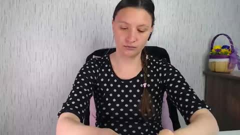 encyclopedia of naughty online show from 06/04/26, 06:41