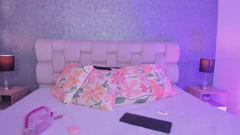 Ahmara  online show from 09/15/25, 11:32