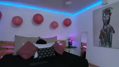 Ahmara  online show from 10/04/25, 11:41