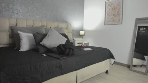 Ahmara  online show from 10/13/25, 11:32