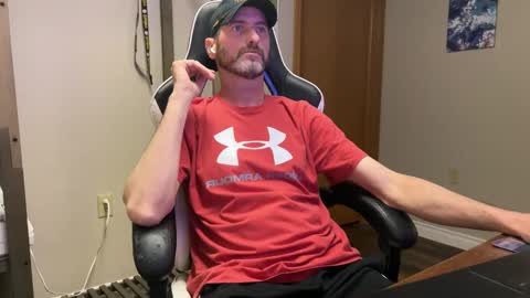 Snapshot of ah_shucks_ chatting on 03/30/26, 02:56 AhShucks online show from 03/30/26, 02:56