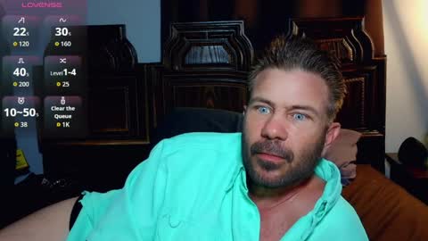 Blue Eyed Handsome Man online show from 03/27/26, 01:22