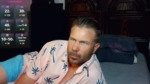 Blue Eyed Handsome Man online show from 04/13/26, 11:21