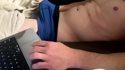 Snapshot of ahdjrucnsjwncnd chatting on 12/04/24, 03:04 Nick online show from 12/04/24, 03:04