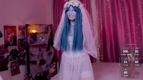 Snapshot of ahegame chatting on 10/31/25, 02:07 Coraline online show from 10/31/25, 02:07