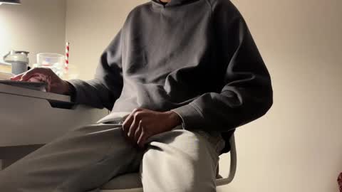 Snapshot of ahmedkhan632131 chatting on 03/16/26, 06:17 Dylan online show from 03/16/26, 06:17