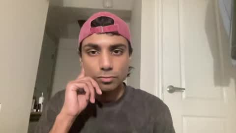Snapshot of ahmedkhan632131 chatting on 04/06/26, 05:19 Dylan online show from 04/06/26, 05:19