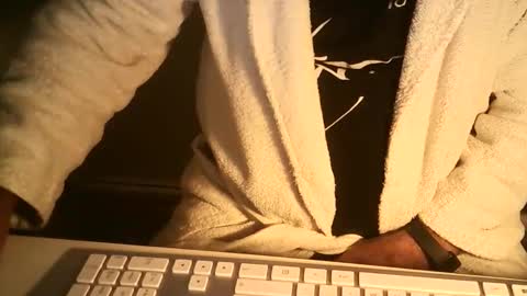 Ole online show from 11/15/25, 11:21