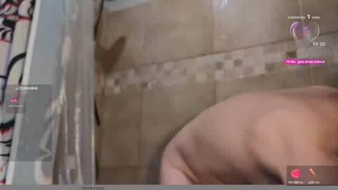 Snapshot of aholevibe chatting on 11/23/25, 03:06 Jay online show from 11/23/25, 03:06