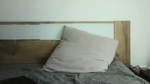 Snapshot of ahotkitty18 chatting on 11/18/25, 08:52 Selena online show from 11/18/25, 08:52