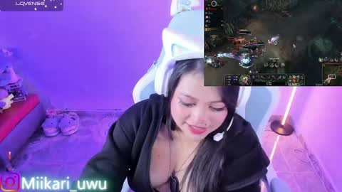 Snapshot of ahri_elderwood chatting on 05/22/26, 05:25 Ahri help me get to 100 online show from 05/22/26, 05:25