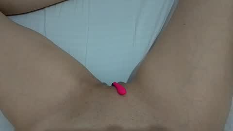 Snapshot of ahsexi chatting on 12/17/24, 01:29 Taylor online show from 12/17/24, 01:29