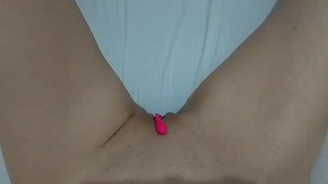 Snapshot of ahsexi chatting on 12/17/24, 04:34 Taylor online show from 12/17/24, 04:34