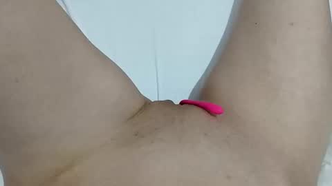 Snapshot of ahsexi chatting on 03/31/26, 08:31 Taylor online show from 03/31/26, 08:31