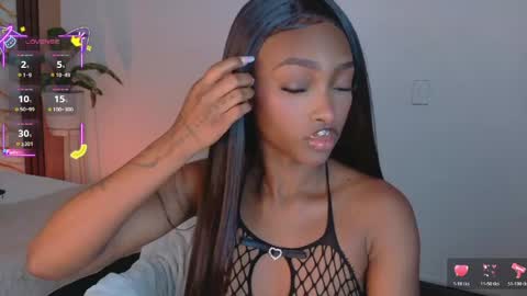 Snapshot of ahvi_ebony chatting on 06/07/26, 01:15 Ahvi Ebony online show from 06/07/26, 01:15