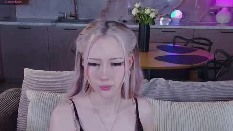 Lexi online show from 12/15/25, 04:17