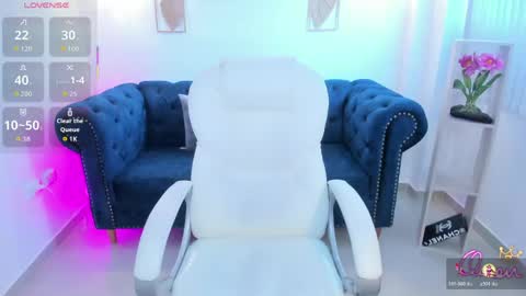 Snapshot of aida_adams chatting on 05/19/26, 12:22 AIDA ADAMS online show from 05/19/26, 12:22