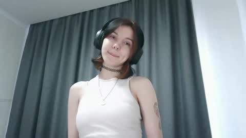 Snapshot of aidathome chatting on 06/09/26, 04:18 Ruby online show from 06/09/26, 04:18
