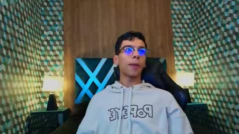 aiden_royce online show from 10/06/25, 04:32