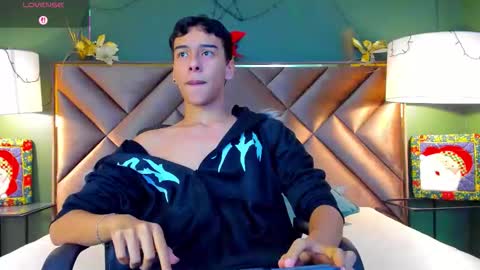 aiden_royce online show from 12/18/25, 10:05