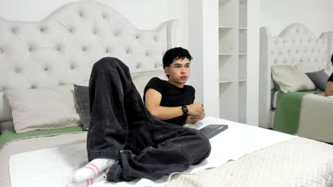 Aiden  online show from 02/04/25, 12:00