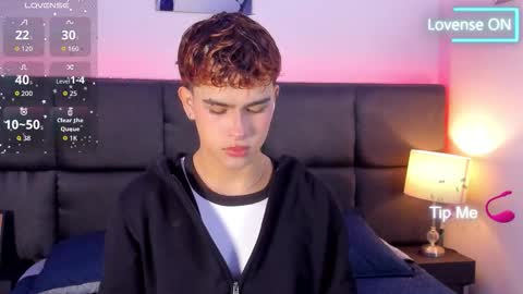 Aiden  online show from 10/21/25, 12:06