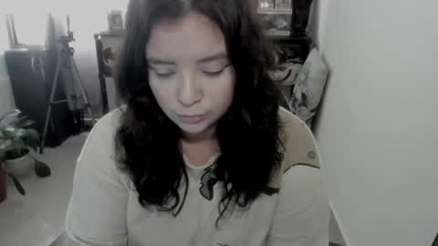 Catalina online show from 08/04/26, 02:30