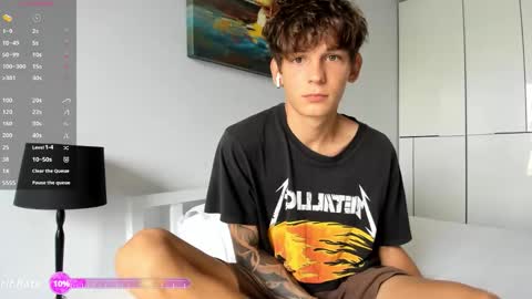 birthday here online show from 11/05/25, 01:05