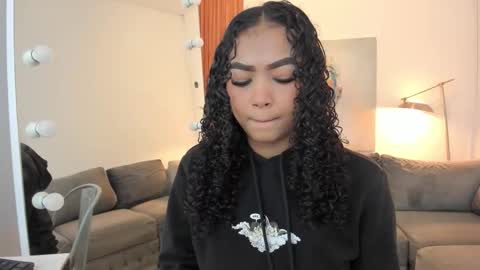 Alisson online show from 10/16/25, 07:37