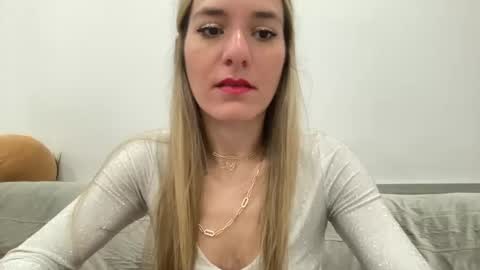 Aile online show from 01/01/25, 02:19