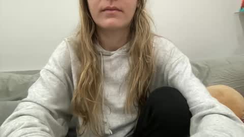 Aile online show from 01/25/25, 06:35