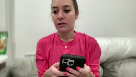 Aile online show from 02/18/25, 01:43