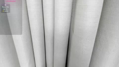 Snapshot of ailee_naughty chatting on 12/21/25, 01:46 online show from 12/21/25, 01:46