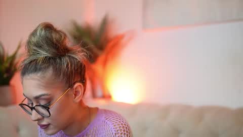  Aileen  online show from 10/07/25, 06:27