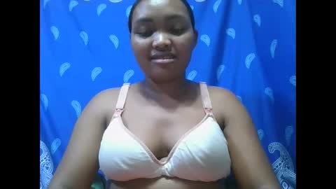 Snapshot of aimealdy chatting on 12/22/25, 07:44 aimealdy online show from 12/22/25, 07:44