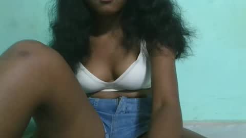 Snapshot of aimeamour chatting on 01/20/25, 05:16 aimeamour online show from 01/20/25, 05:16