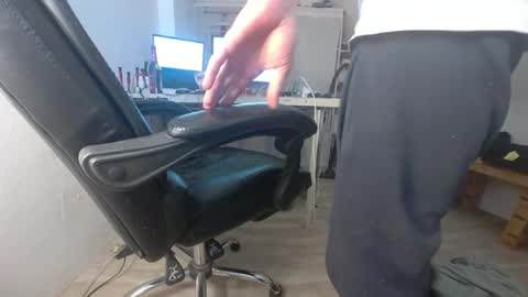 Snapshot of aimkey187 chatting on 03/23/26, 11:03 sL4ve187 online show from 03/23/26, 11:03