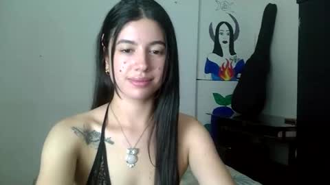 Snapshot of aine_ileana chatting on 03/13/26, 07:20 J online show from 03/13/26, 07:20