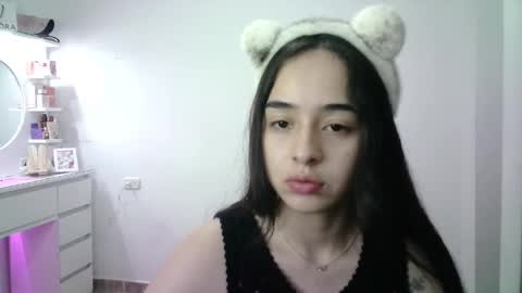 Snapshot of aineangeel chatting on 02/10/26, 12:26 AINE online show from 02/10/26, 12:26