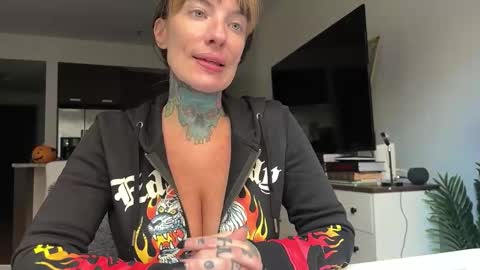 Airgead online show from 10/25/25, 03:29