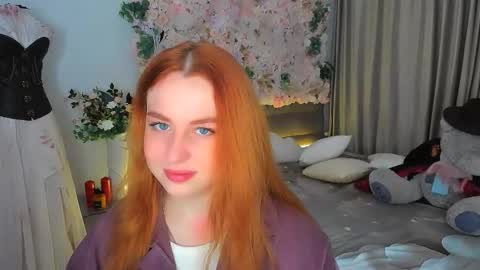 Louise online show from 11/06/25, 04:13