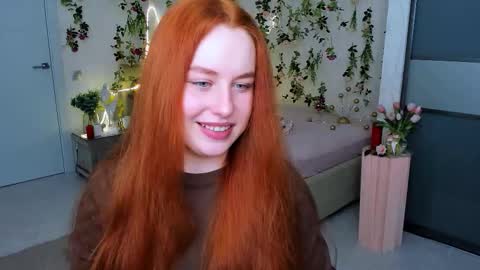 Snapshot of airysilhouette chatting on 02/12/26, 10:10 Louise online show from 02/12/26, 10:10