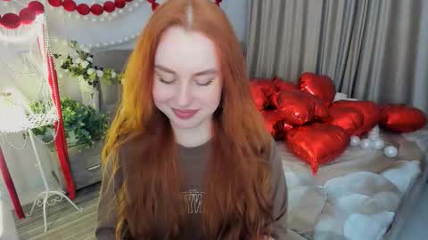 Snapshot of airysilhouette chatting on 02/15/26, 06:04 Louise online show from 02/15/26, 06:04