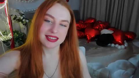 Snapshot of airysilhouette chatting on 02/19/26, 04:41 Louise online show from 02/19/26, 04:41