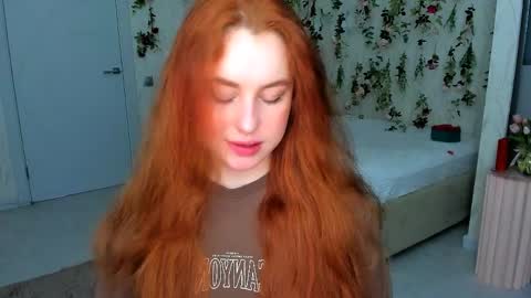 Snapshot of airysilhouette chatting on 04/01/26, 10:05 Louise online show from 04/01/26, 10:05